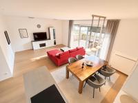 Apartment mit 2 Schlafzimmern und Balkon