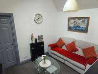 Highland Hideaway Southsea Stylish Coastal Stay - B&B Portsmouth