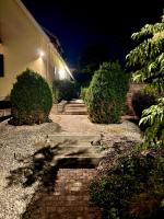 Ammersee DaHoam - Gartenwohnung mit 2 Holzterrassen - Chambres d'hôtes Dießen am Ammersee