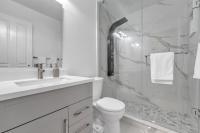 Luxury 2 Beds Guest suite Stunning Lakefront - Chambres d'hôtes Richmond Hill