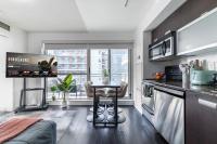Modern Downtown Studio Private Patio - Ferienwohnung Toronto