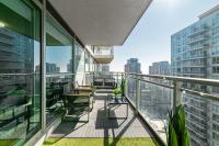 Modern Downtown Studio Private Patio - Ferienwohnung Toronto