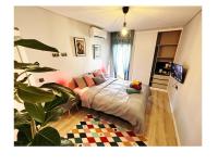 Ensuite Room with Private Balcony, Chill Flatshare - Ferienwohnung Cascais