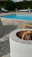 Villa Viimsi - Private Villa, Pool, Hot Tubs, Sauna, near Tallinn - Ferienwohnung Pärnamäe