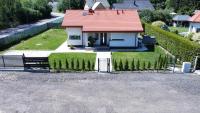 Garden House Polanica Zdroj - nowoczesny dom z prywatnym ogrodem - Chambres d'hôtes Polanica-Zdrój