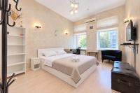 Modern City Escape on Mykhailivska - B&B Kyiv