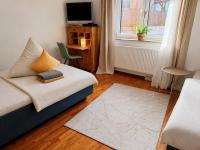 Gemütliche EG Wohnung nahe DAA, Würzburg, A3, A7, A81, in Fuchsstadt - Chambres d'hôtes Reichenberg