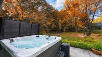 Scandia- Secluded Home, Walk to Marina, Game Room & Hot Tub - B&B Sister Bay