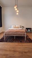 Stilvolles Altbau-Apartment am Wasserturm - 2 Schlafzimmer - Bunter Garten - Chambres d'hôtes Mönchengladbach