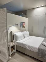 Modern Studio in the heart of Vouliagmeni - B&B Atenas