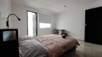 Kittys Budget English Guest House Accomodation Juriquilla Queretaro - B&B Juriquilla