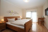 Doppelzimmer mit Balkon