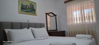 Antonis Apartment - B&B Himarë