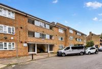 Modern 2-Bed Flat Private Balcony, Sleeps 5 - Ferienwohnung London