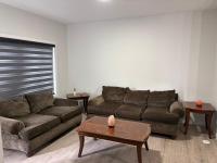 Happy bedroom 3, only 18 min drive from airport - Chambres d'hôtes Edmonton