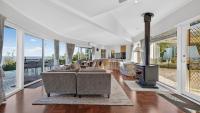 Aegina - Scenic Lakeside Family Retreat - B&B Metung