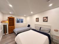 Two bedroom suit with private entrance in Tsawwassen near Ferry - B&B Delta