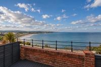 Bay View Holiday Apartments - B&B Scarborough