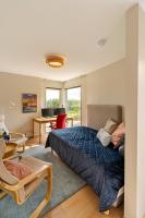 Peaceful studio apartment by the fjord - B&B Kjørmo