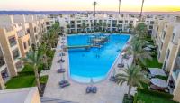 Mangroovy Oasis 3BR Villa with Nanny Room, Garden, Pool & Beach Access - Chambres d'hôtes Hurghada