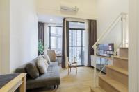 Rama9 Duplex Near Train Market RCA Free Pool Gym - B&B Bangkok