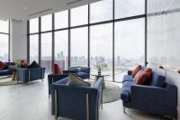 Rama9 Duplex Near Train Market RCA Free Pool Gym - B&B Bangkok