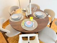 2BR Apartment - City Center - Bed and Breakfast Bazel