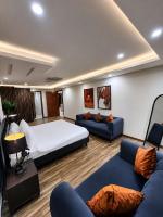 Highline Stays Goldcrest Mall and Residency DHA - Chambres d'hôtes Lahore