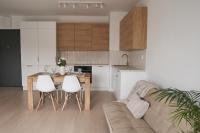 Blossom BEMOWO apartment & free parking - B&B Varsovia