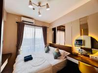 Sky House Apartment BSD Tower Leonie with Smart TV 43 inch by Zora Nara Living - B&B Cilenggang