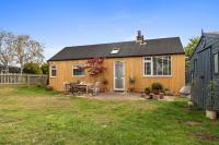 Beach House with direct access to the beach - B&B Humberston