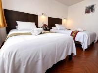 Twin Room with Private Bathroom