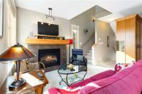 Discovery Townhouse - Pet Friendly - B&B Sooke