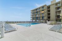 Ocean-view condo with pool access outdoor seating central AC & WiFi - B&B Gulf Shores