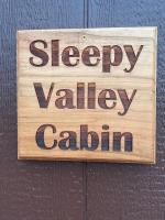 Sleepy Valley Cabin with Hot Tub & Scenic Views - B&B Madisonville