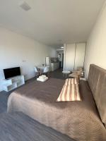 Departamento a estrenar a media cuadra del mar - Ferienwohnung Necochea