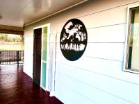 Clarendon Cottage, near Lowood , Fernvale, right on the BVRT - B&B Clarendon