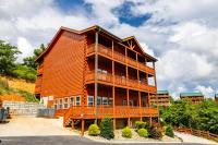 Large Group Ginormous Luxury Cabin w ALL the Things - B&B Pigeon Forge