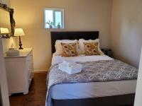 The Cottage - Your Adventure Headquarters! - B&B Halfway