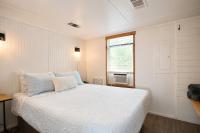 Free Pumpkin Patch Tickets + Farm Stay - B&B Spring Branch