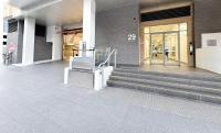 High-rise view, convenient location, 5 minutes walk to Westfield train station, restaurant, free parking - B&B Sydney