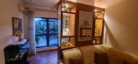 The Bloom Veranda - Elegant City Center Retreat - Bed and Breakfast Tirana