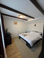 Casuța Sarei - B&B Perșunari