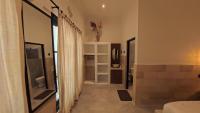 Jepun Villas 10 - One Bedroom with 3 beds and kitchen - B&B Uluwatu