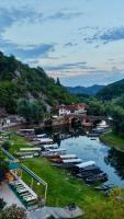 Jovicevic Family Estate - Ferienwohnung Rijeka Crnojevića