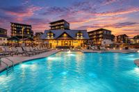 Indoor Pool Rooftop Lounge Theater Sleeps 22 Free Waterpark - Chambres d'hôtes Pigeon Forge