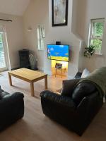 Cosy Lakeside Retreat in Mountshannon - B&B Mountshannon