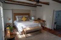 Chambre Double ou Lits Jumeaux Deluxe – Vue sur Jardin