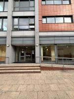 Modern 2 Bed 2 Bath - 1 Min to Station - Parking - Sleeps 5 - B&B Redbridge