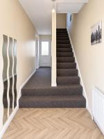 Large river side house, parking,for 9 people - Bed and Breakfast Bedford
